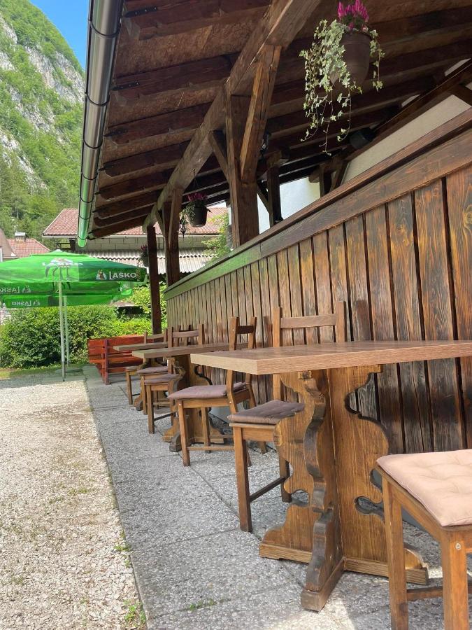 Hostel In Picerija Spajza Mojstrana Exterior foto